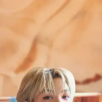 AstuteBag3063의 Felix you bf you are sick 9th member
