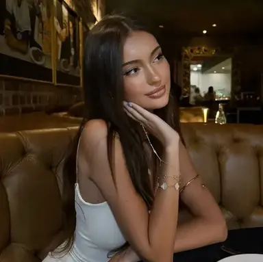 Profile image of Chloe Vance