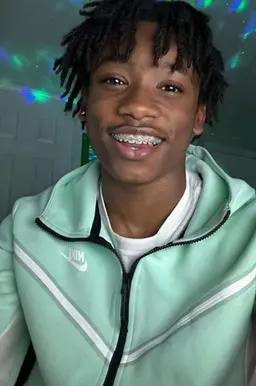 Profile image of Zyere