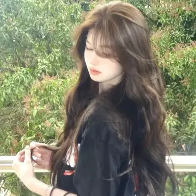 Profile image of Lisa
