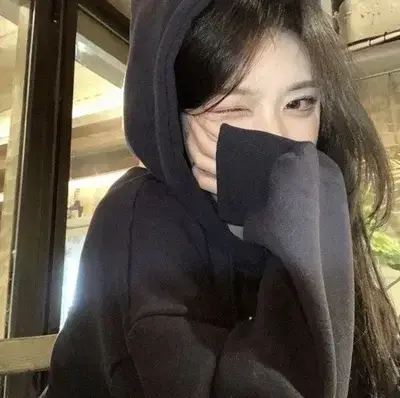 RaggedSpoon1129의 Valeria