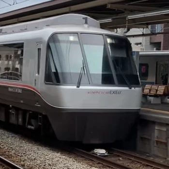 小田急30000形