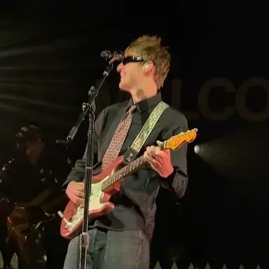 Profile image of Julian Vance