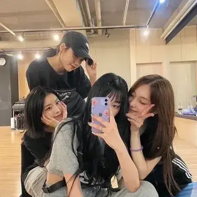 Profile image of kpop group