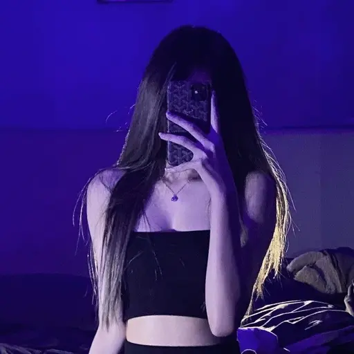 FleshyDuck4389의 이지은