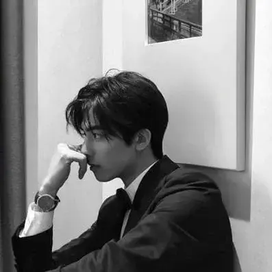 CyanSash9857의 Lin Junjie