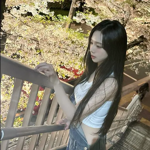 Kiiw의 유지민