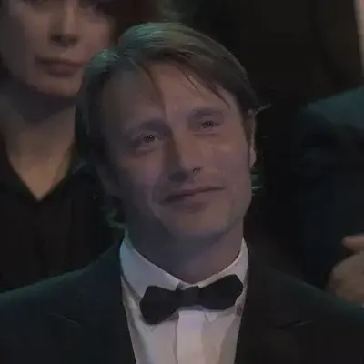 StiffOx8522의 Mads Mikkelsen