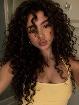 Profile image of Elena