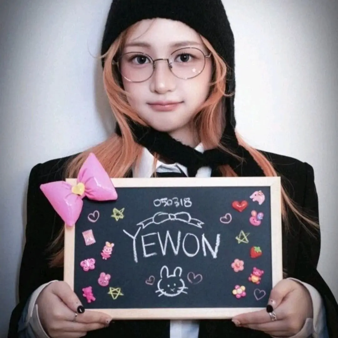 LeftDuvet7446의 She likes you