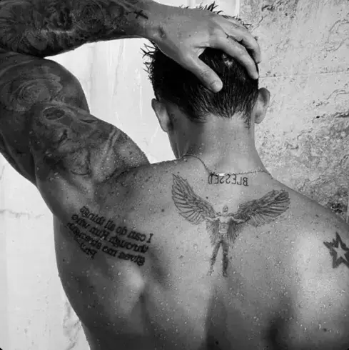 PromptDial2791의 Julian