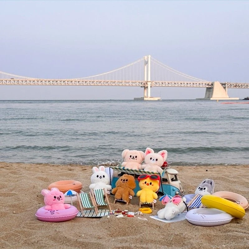 8人