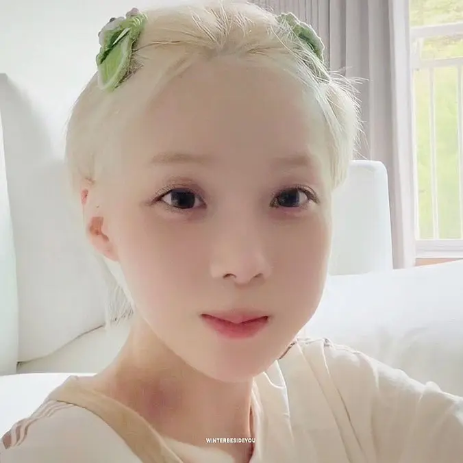 Retniw11의 김민정