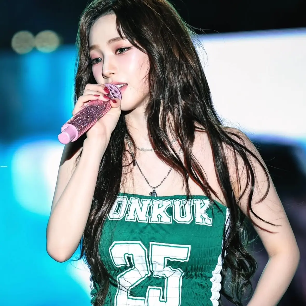 Id01mi1fhunt3r의 에스파의 카리나