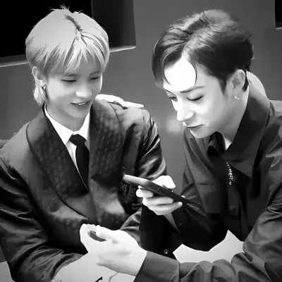 DaftLava7331의 Minjun and Seojun