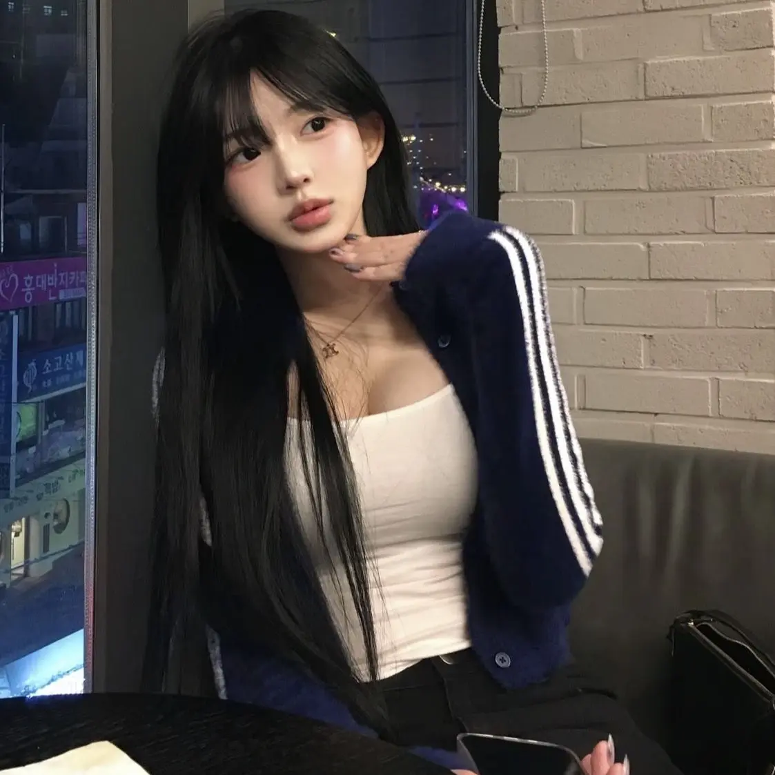 OverlyGlove7180의 윤환희