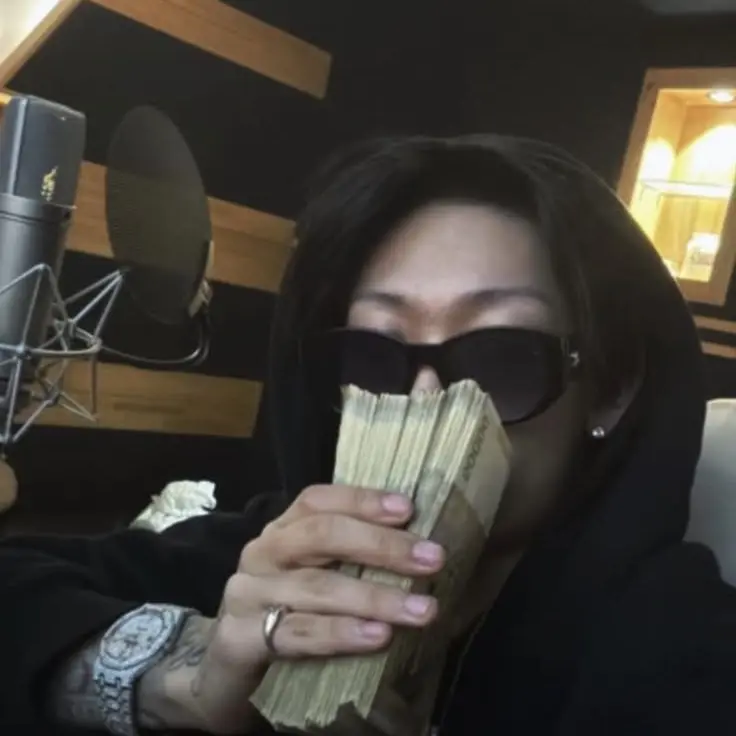 MeekPage9197의 잘생긴 남자 3인방