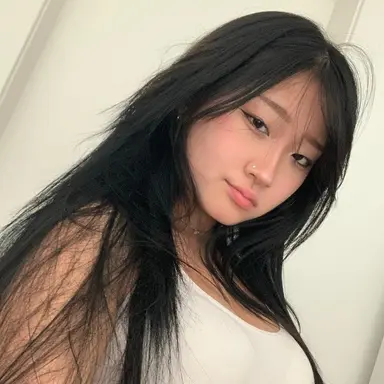 Profile image of Emi