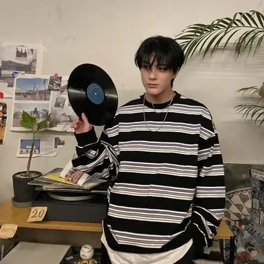 Profile image of Jeno