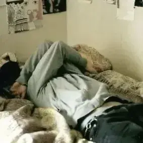 FeebleCrisp3218의 Roommate - BL