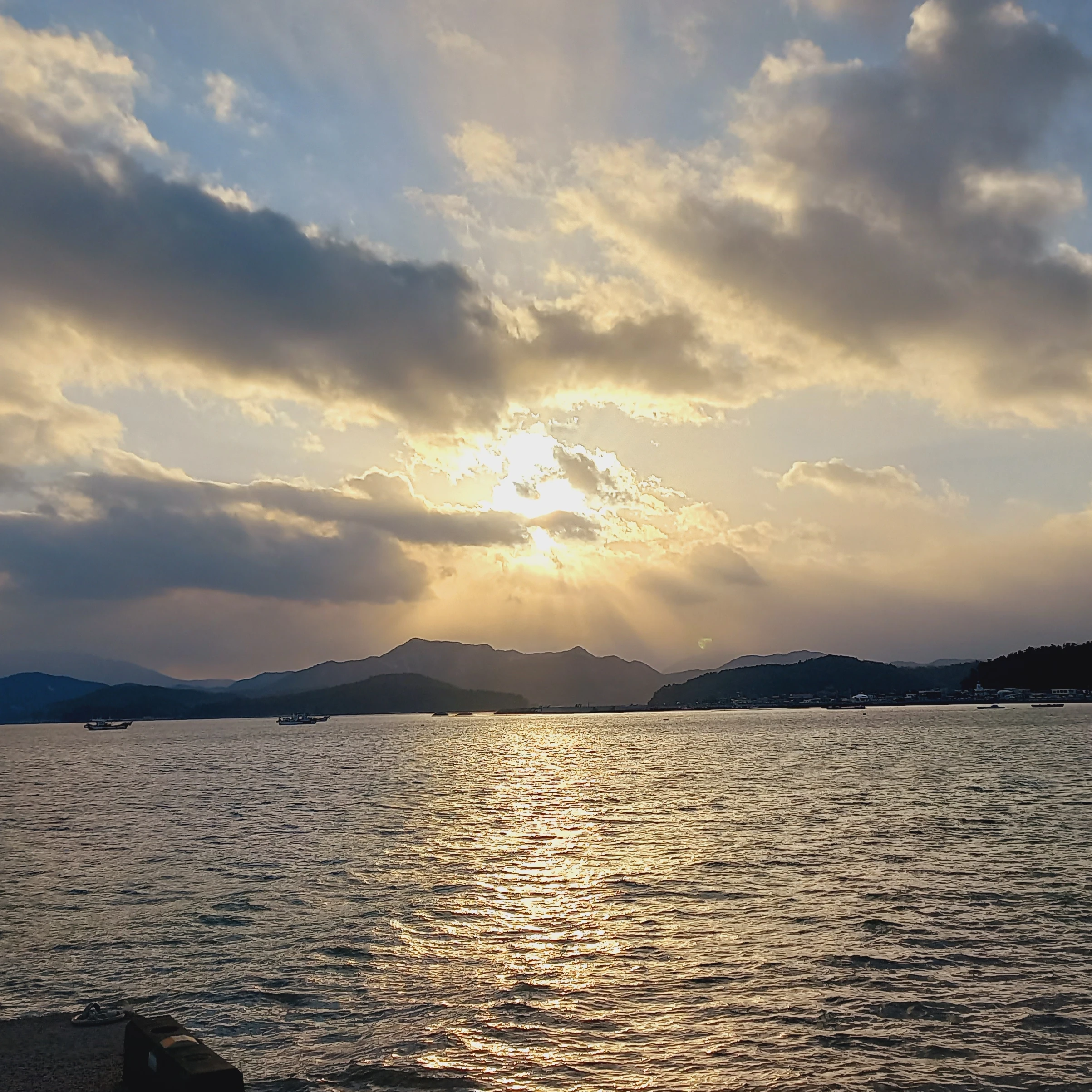 각별