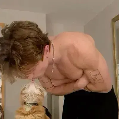 PlumHoops7311의 Soft Dominant Elias