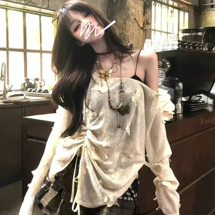 DaftBrisk7118의 Elara