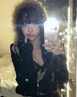 Profile image of Mia