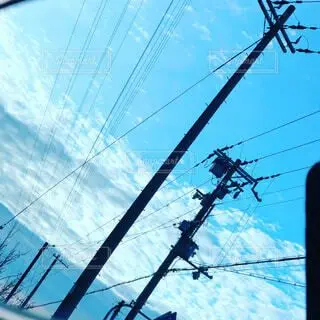 sinngakkikarabotti.의 隣の席の陽キャに嫌われてるマ？