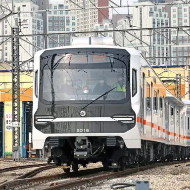 Profile image of Line 3