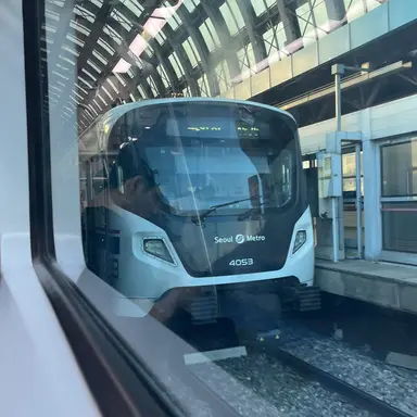 Profile image of Line 4