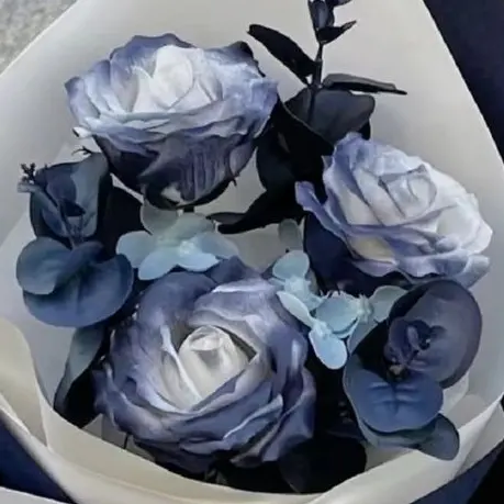 -Silver_Blue-의 왕실에 반항할 생각이시면 포기하시게.