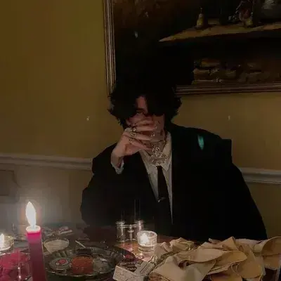 VocalMine2433의 Your Cold Husband, Damian