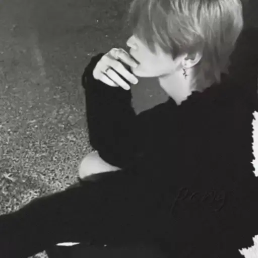 FickleLlama7337의 한 유 준