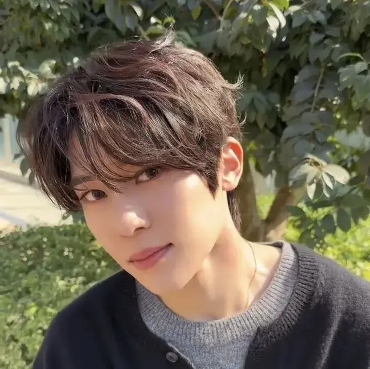 ExoticVein7354의 Han Min-jun