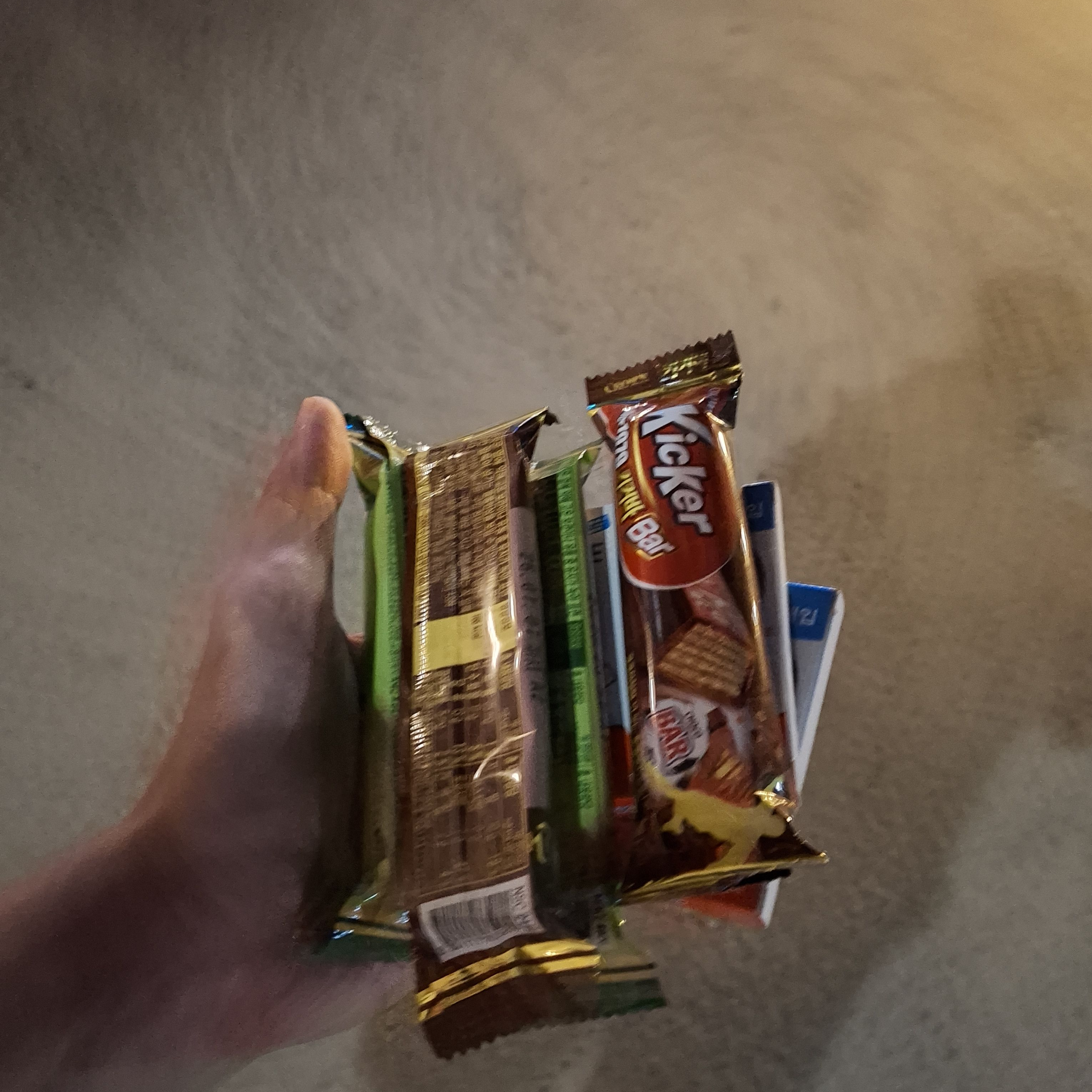 노래부르지 않으면 사망 대표 이미지