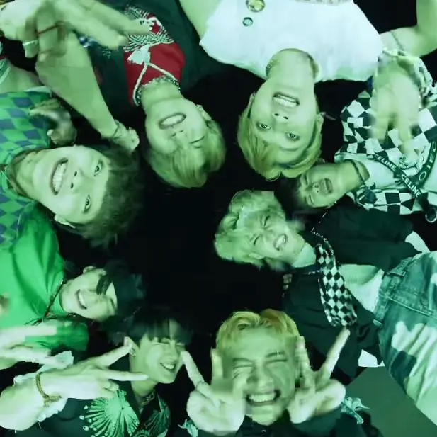 WaryQuilt4422의 straykidsの姉は大変