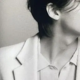 L.xi1995의 윤정핝