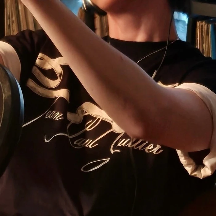 변백현