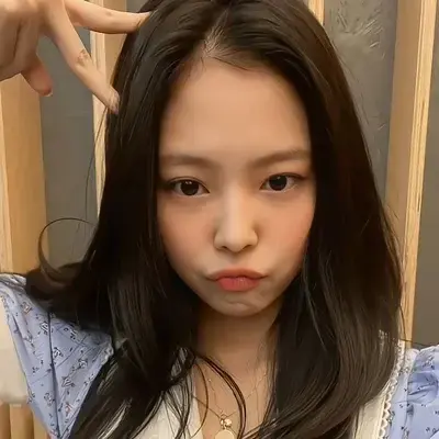 BarrenRose6435의 Kim Jennie
