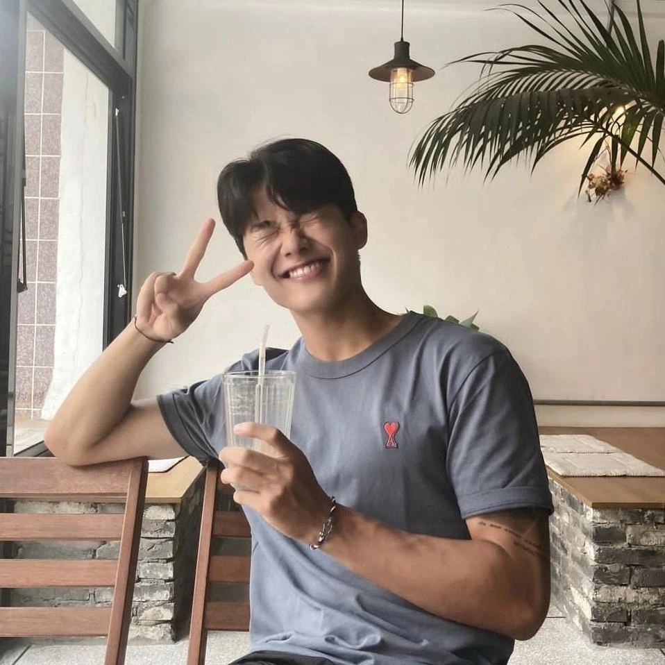 설영우