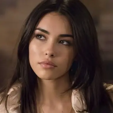 Profile image of Madison Pierce