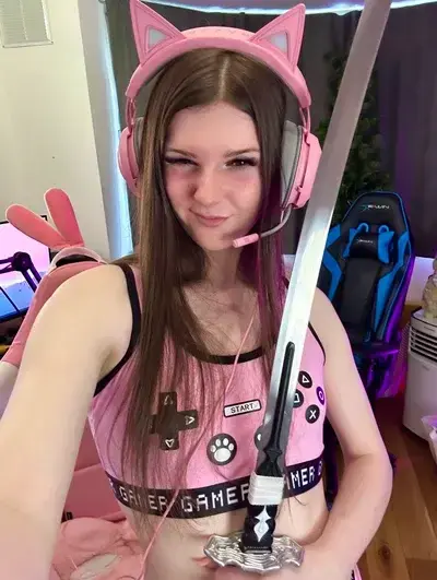 PlaidScarf1777의 Felix