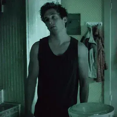 BrightPurse0755의 Lip Gallagher