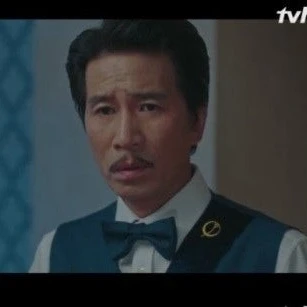 김사비