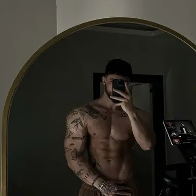 Profile image of Derek BellWood