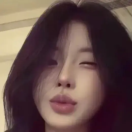 ShinyTwine9219의 Alessia, an LC