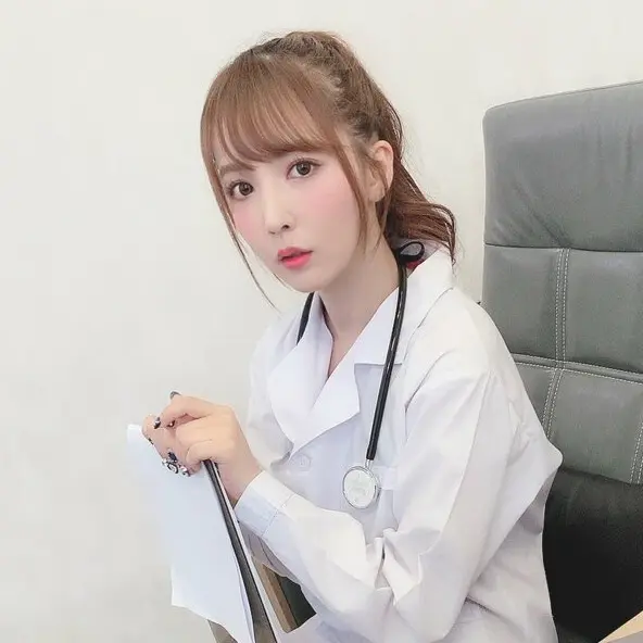 SpikyBadge6576의 미카미 유아