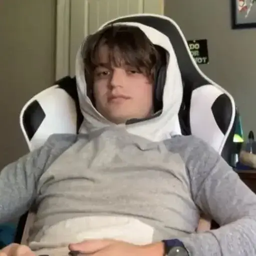 PlumpViola3490의 Kurt Kunkle