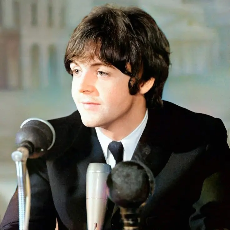 Okiloveswwetsowthmysoul의 He meets your band?